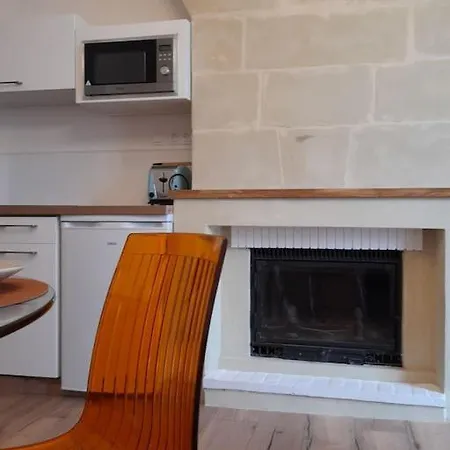 Chez Bela Au Vieux Appartamento *